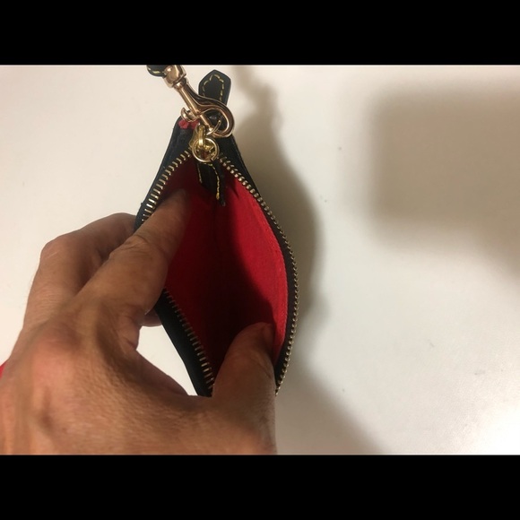 Dooney Brourk Leather wristlet brand new - Picture 9 of 15